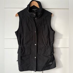 Eddie Bauer • light weight travel vest • Size M